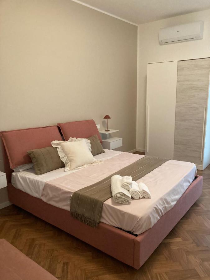 Case Vacanze Monroe 1 Palermo Exteriör bild